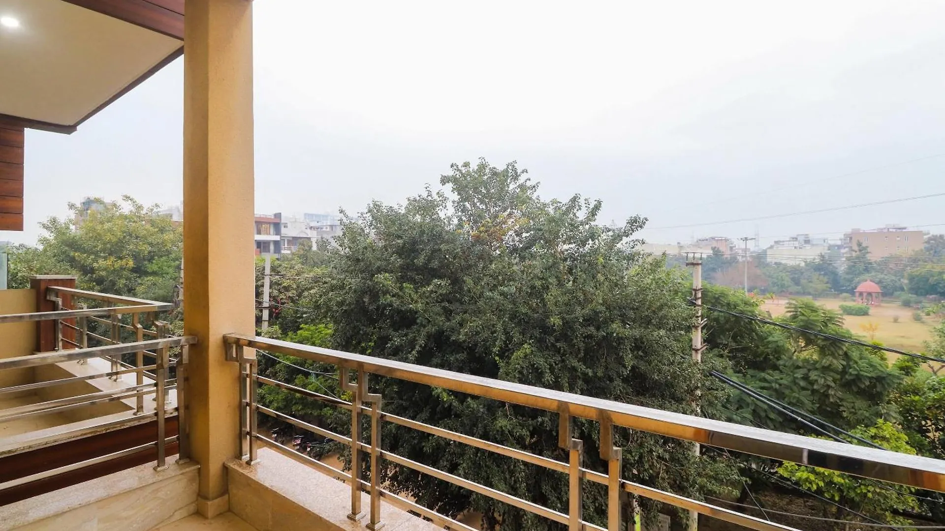 Collection O Majestic Inn Gurgaon